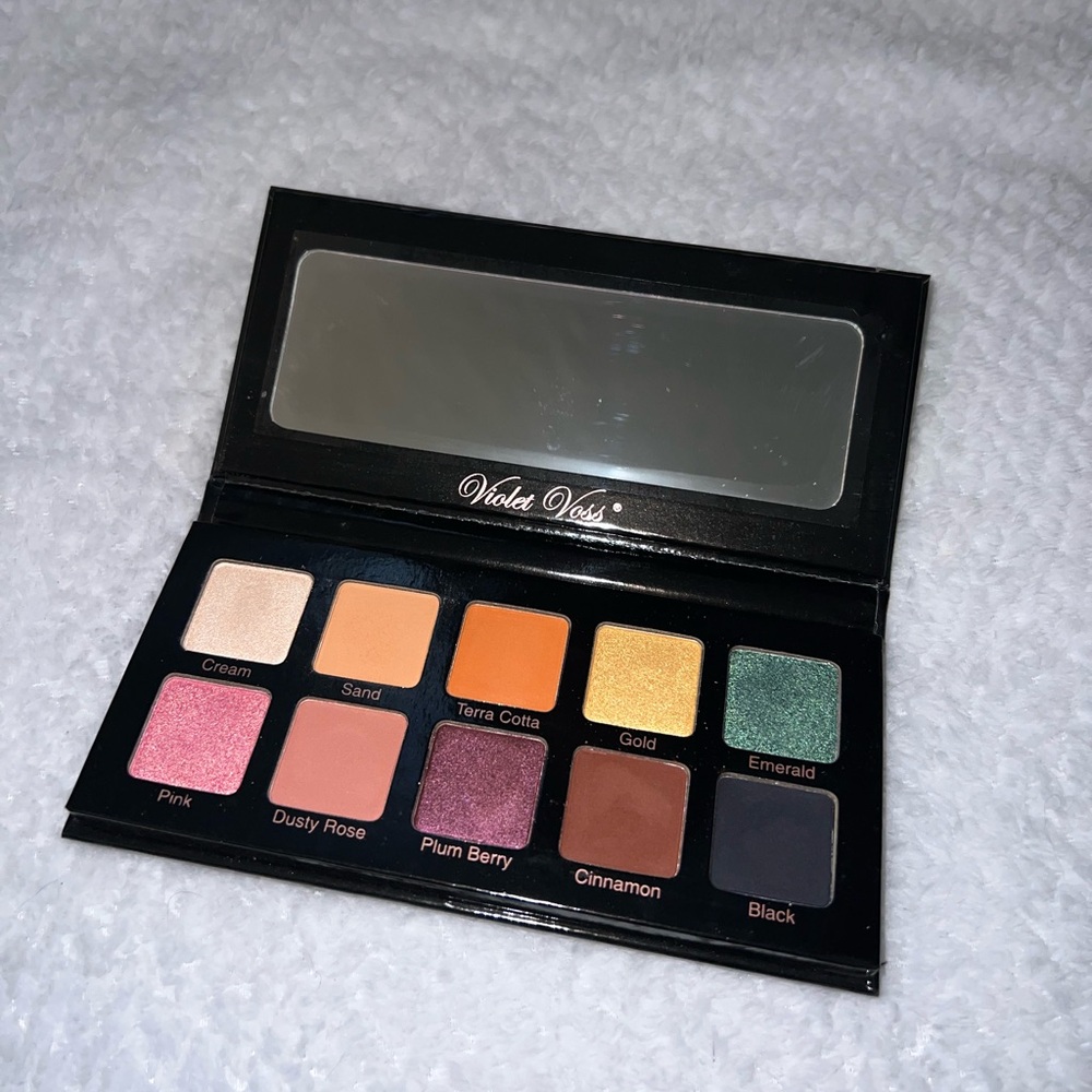eyeshadow palette